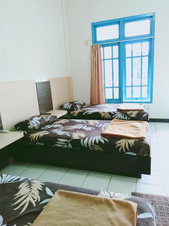 Hotel Taman Indah Madiun Exterior photo